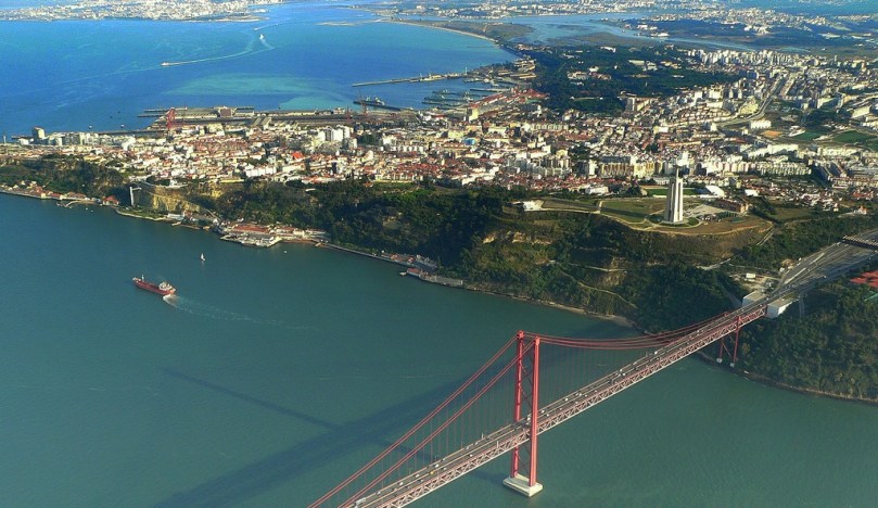 Ez a hátterem mindkét laptopon, amióta ezzel az ötlettel ébredtem